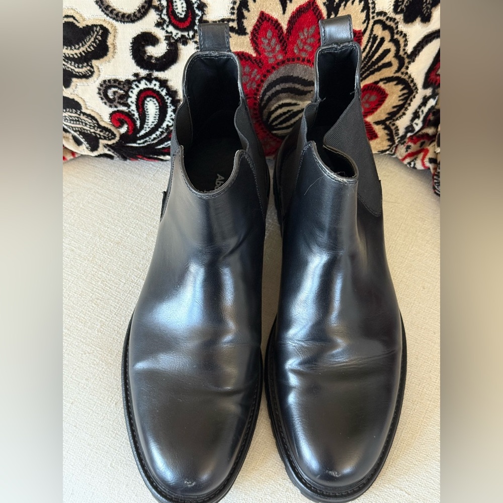 NWOT Abound Black Leather Men's Lug Boots